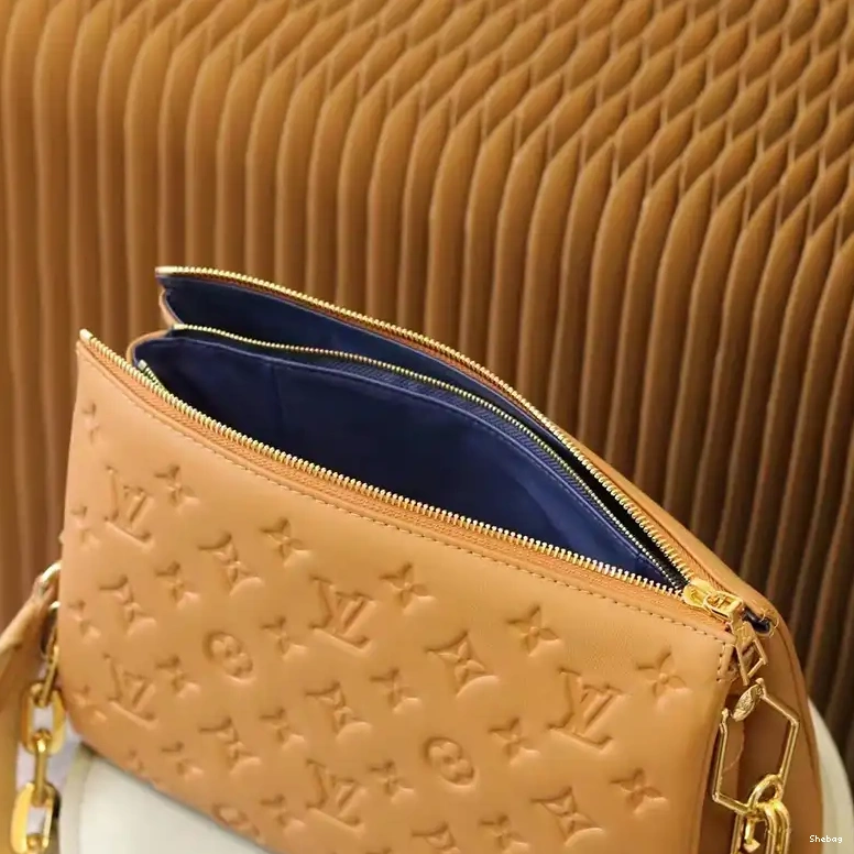 2304HT0012 Bag LV 0713